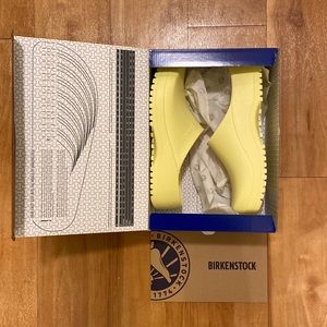 Size 41 Popcorn Yellow Super Birki Birkenstock Clogs - Brand New in Box